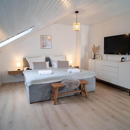 Charmantes Apartment Mit Balkon ミンデルハイム エクステリア 写真