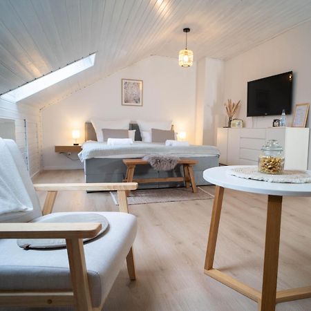 Charmantes Apartment Mit Balkon ミンデルハイム エクステリア 写真
